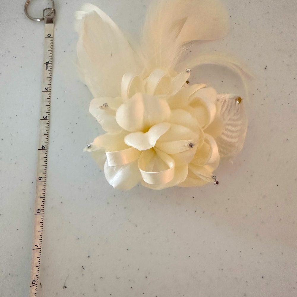 3 flower hair clips